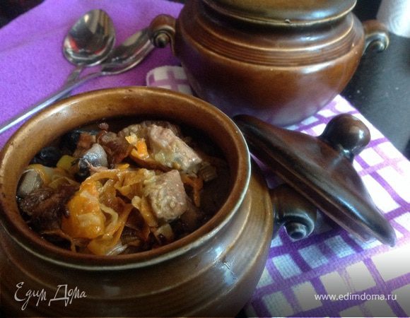 Горшочки с бараниной и овощами Горшочки с бараниной и овощами