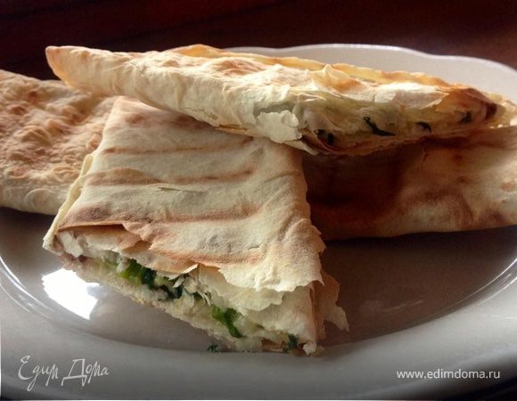 Лаваш с сыром и зеленью