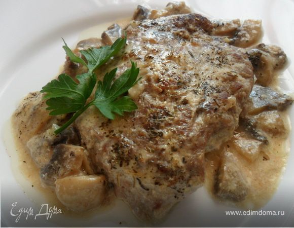 Свиная шея с грибами и мятой в йогурте Свиная шея с грибами и мятой в йогурте