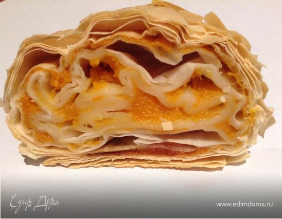 Рулет с тыквой и курагой
