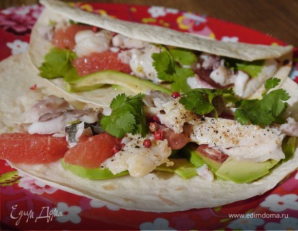 Такос с рыбой и грейпфрутовым соусом 