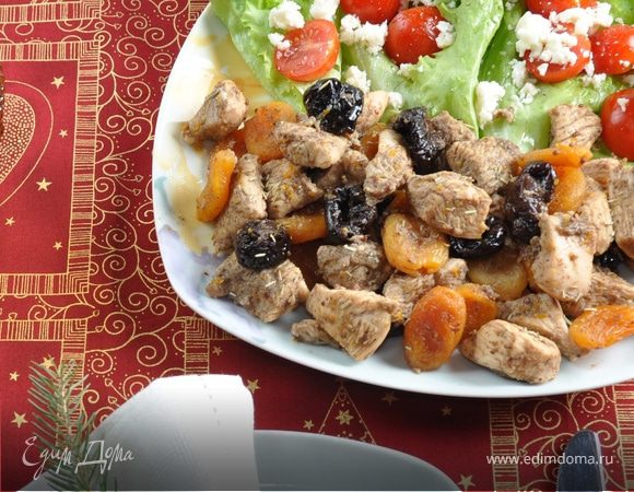 Куриное филе с сухофруктами и розмарином
