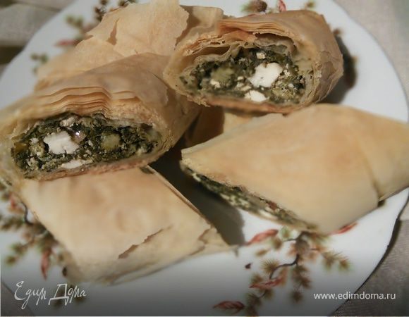 Рулет с фетой и шпинатом по-критски Рулет с фетой и шпинатом по-критски
