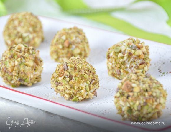 Сырные шарики с виноградом Сырные шарики с виноградом