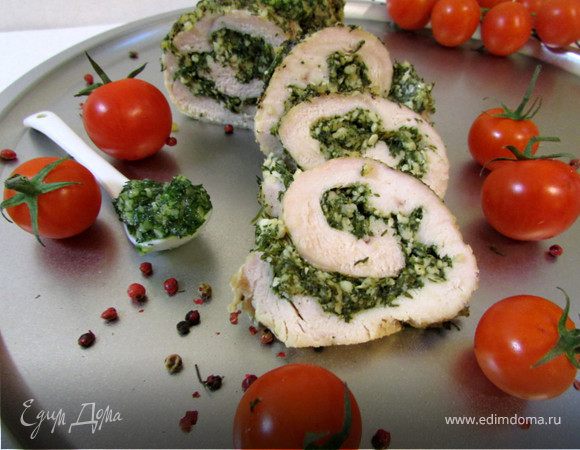 Филе индейки с соусом песто