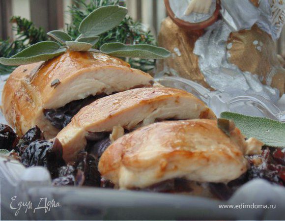 Куриная грудка "Красный лук, шалфей и чернослив" Куриная грудка "Красный лук, шалфей и чернослив"