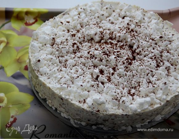 Сливочно-белковый десерт с фундуком