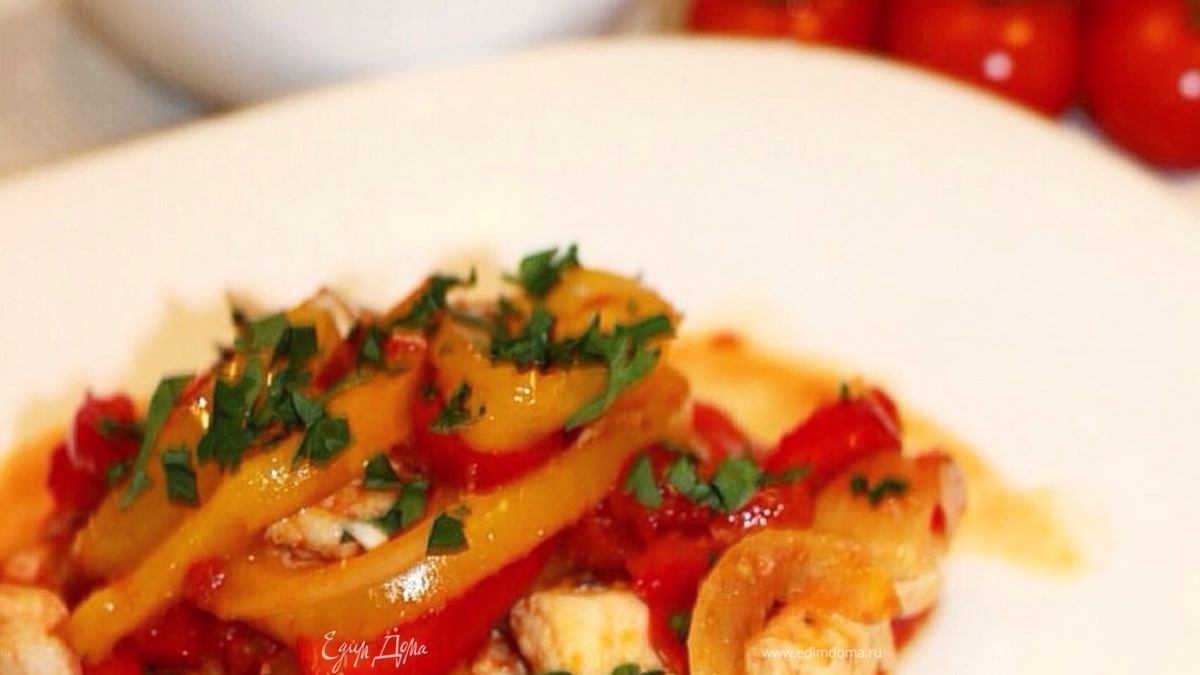 Рагу из куриного филе с перцами