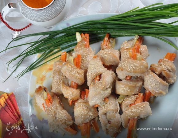 Завитушки из куриного филе с морковью и сельдереем