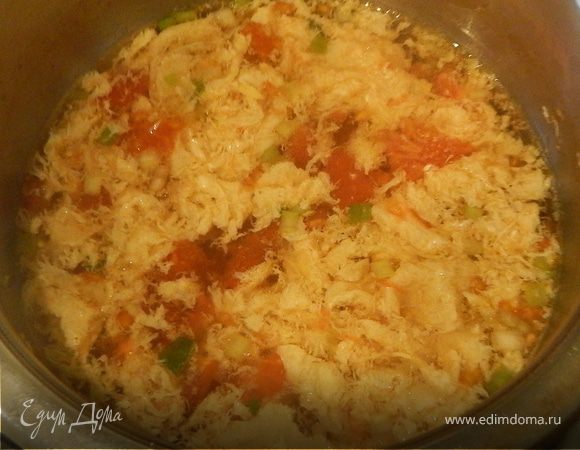 Суп с яичными лепестками