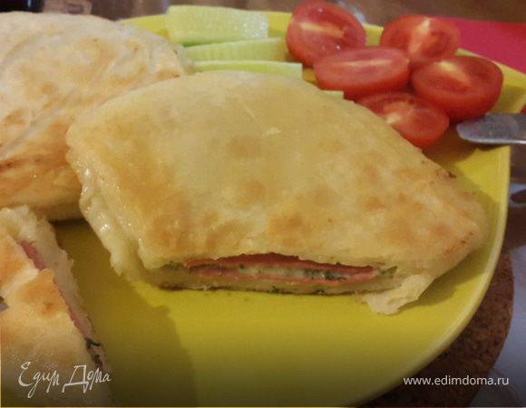 Лаваш с сыром и зеленью Лаваш с сыром и зеленью