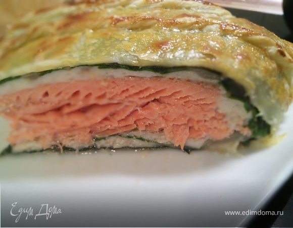 Разноцветный рулет из лососевой форели 