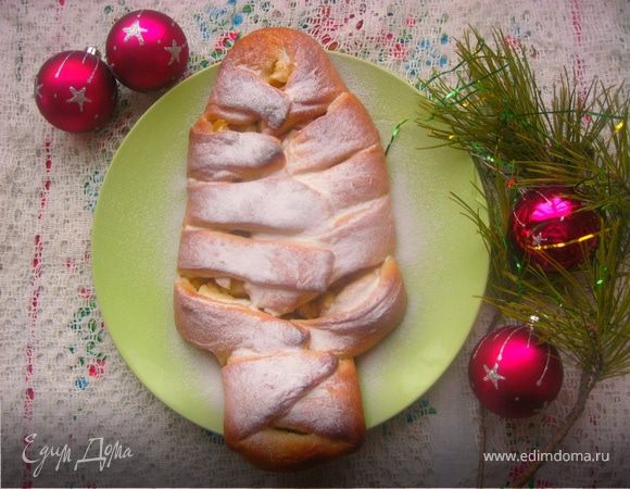 Пирог "Заснеженная елочка" с яблочной начинкой Пирог "Заснеженная елочка" с яблочной начинкой