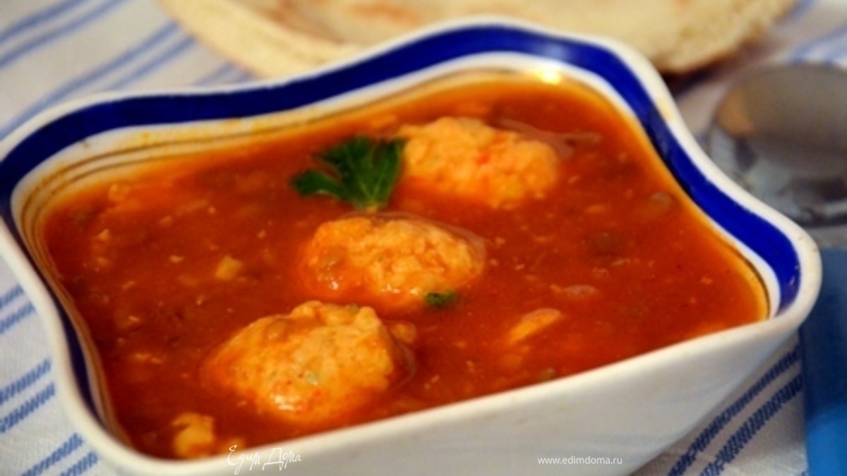 Чечевичная похлёбка с куриными клецками