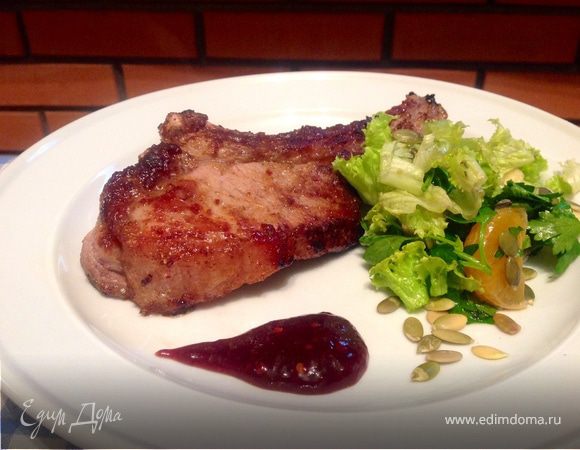 Жареный свиной челагач в медово-горчичном маринаде Жареный свиной челагач в медово-горчичном маринаде