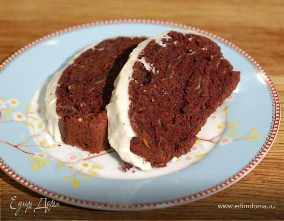 Шоколадный кекс с кленовым кремом 