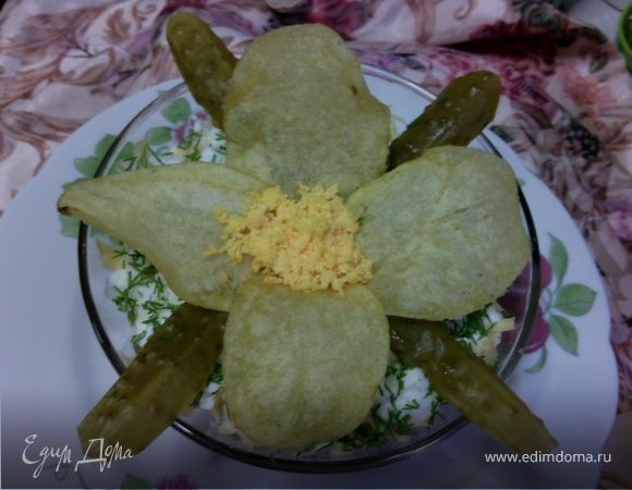 Салат "Орхидея" с морковкой по-корейски Салат "Орхидея" с морковкой по-корейски