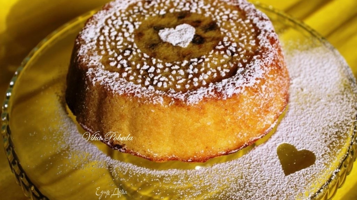 Кукурузный пирог с творогом и вяленой клюквой