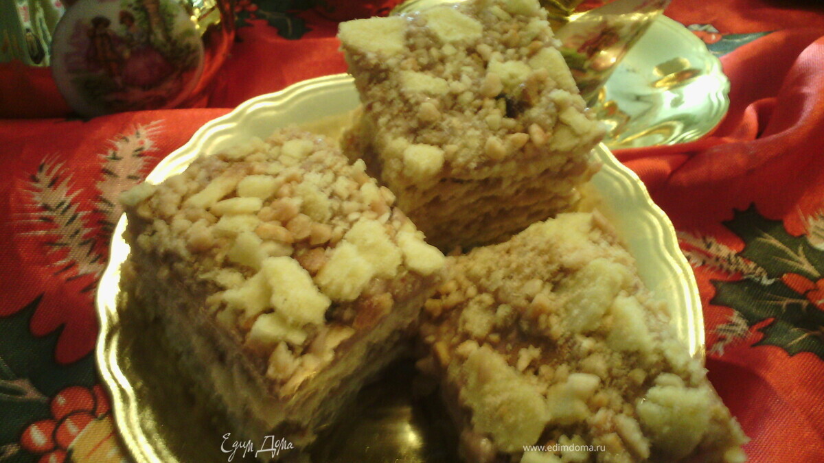 Торт с апельсиновый водой (fleur d'oranger) и орехами