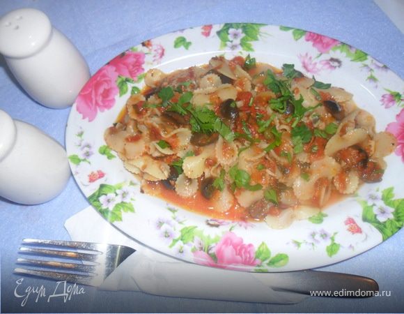 Паста с соусом Puttanesca