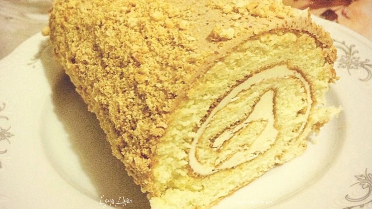 Бисквитный торт-рулет