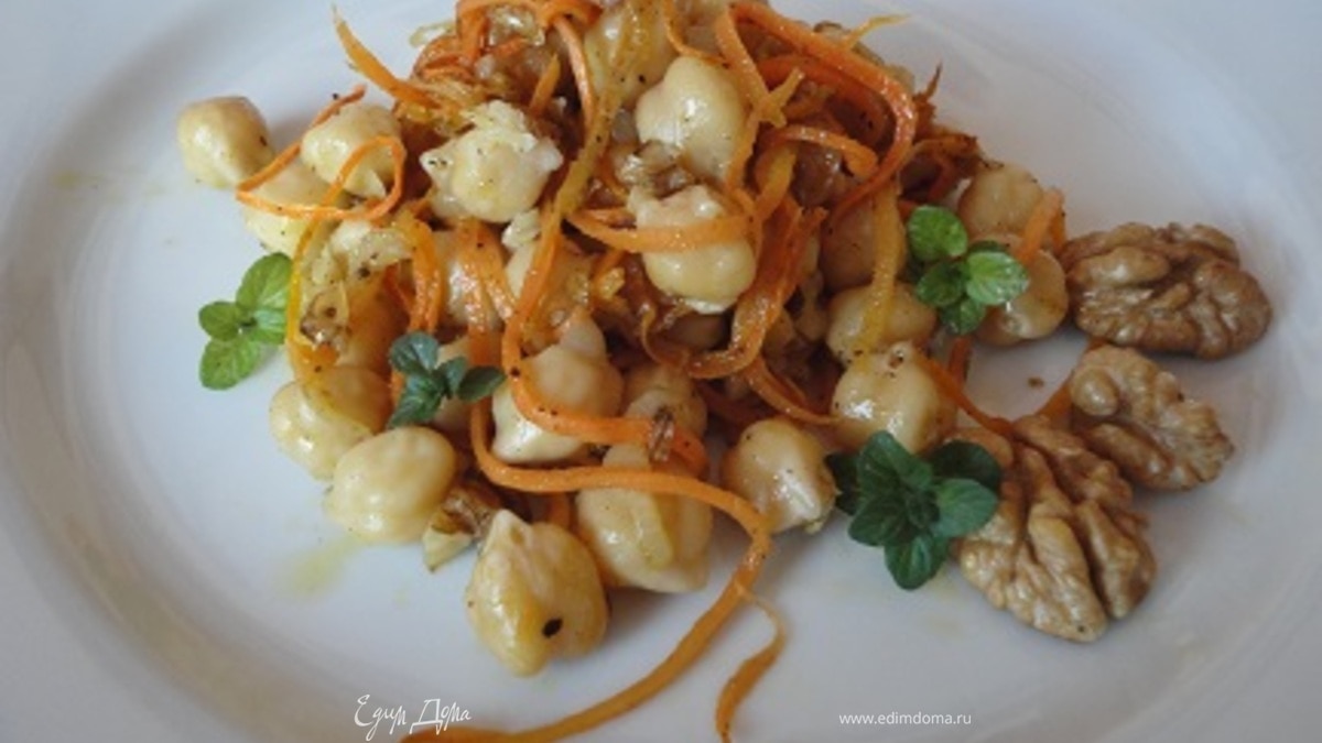 Теплый салат из нута