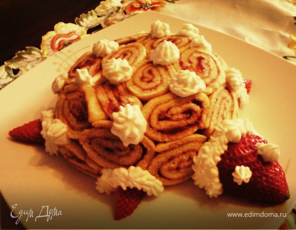 Маленькая черепаха или овечка с шоколадным муссом и клубничным варением 