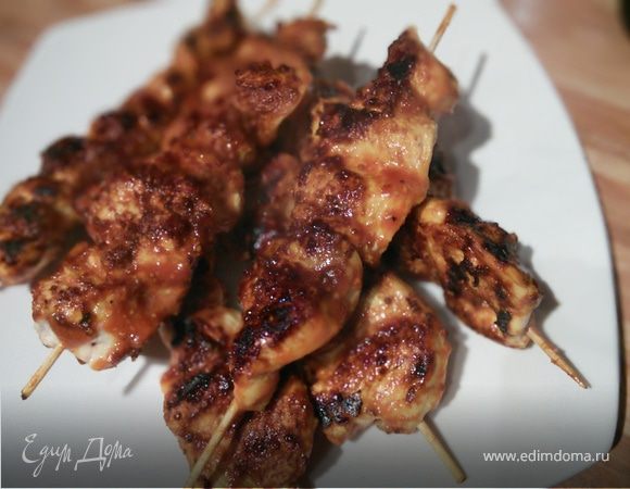 Куриные шашлычки в карри соусе Куриные шашлычки в карри соусе