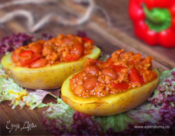 Картофель, фаршированный мясным рагу с фасолью Картофель, фаршированный мясным рагу с фасолью