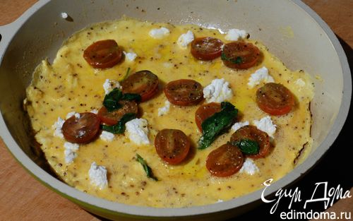 Рецепт Омлет с козьим сыром, помидорами и базиликом