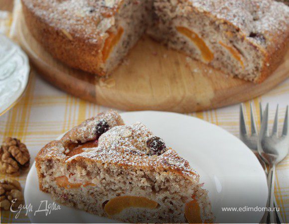 Пирог с абрикосами и орехами Пирог с абрикосами и орехами