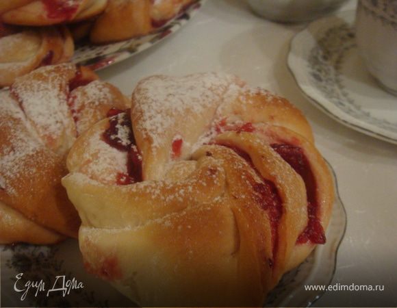 Булочки с клюквенным джемом (постные)