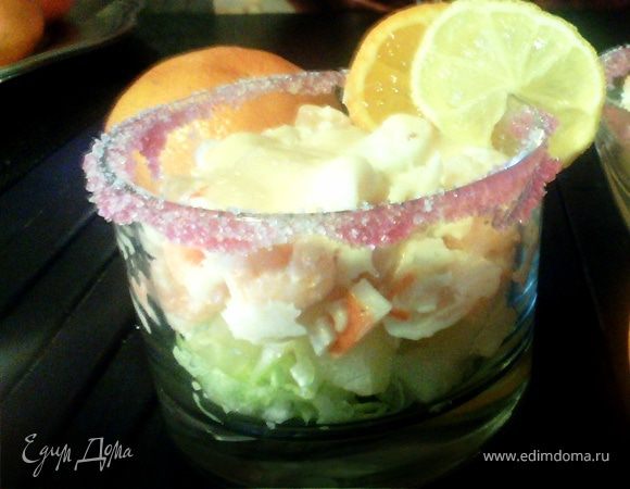 Коктейль из морепродуктов с розовым соусом