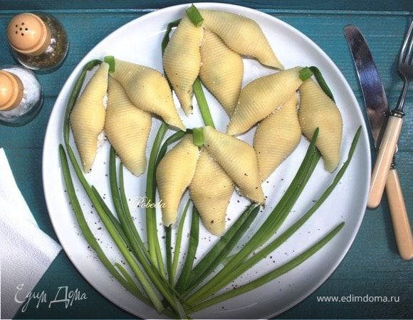 Закуска из печени трески в ракушках (конкильони) Закуска из печени трески в ракушках (конкильони)