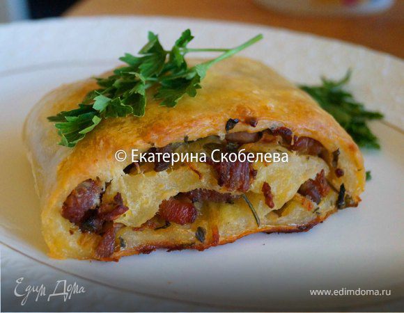Мекленбургский картофельный рулет с начинкой из мяса и зелени