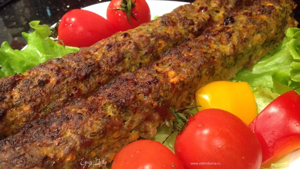 Люля-кебаб из индейки с овощами