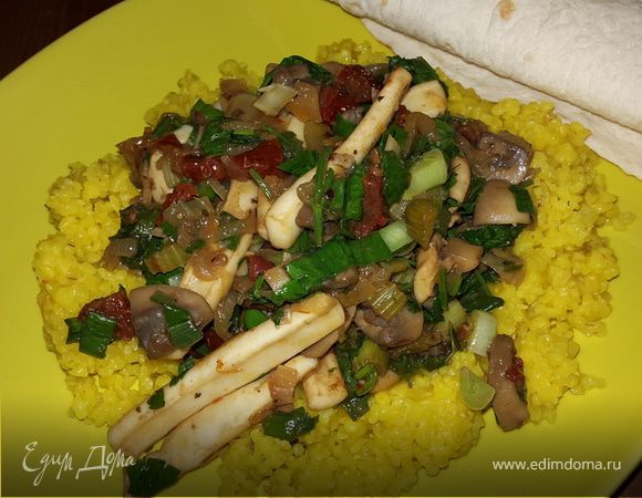 Кальмары с грибами, сельдереем и вялеными томатами Кальмары с грибами, сельдереем и вялеными томатами