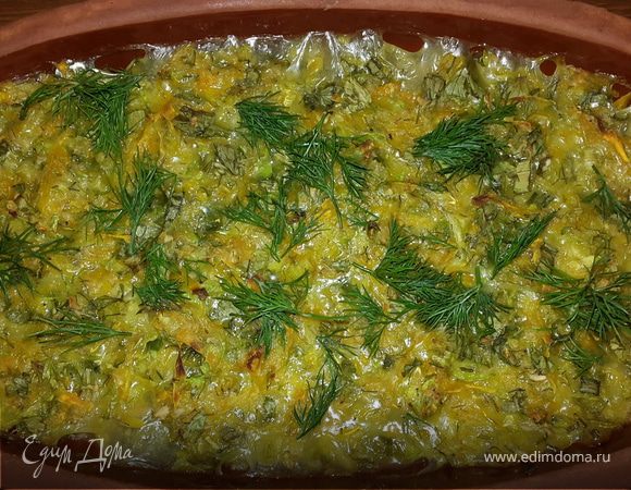 Кабачково-тыквенная запеканка с зеленью и овсяными хлопьями Кабачково-тыквенная запеканка с зеленью и овсяными хлопьями