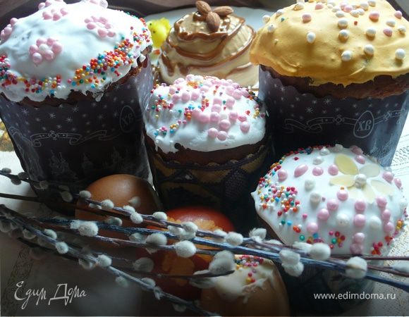 Кулич пасхальный на желтках с шафраном Кулич пасхальный на желтках с шафраном