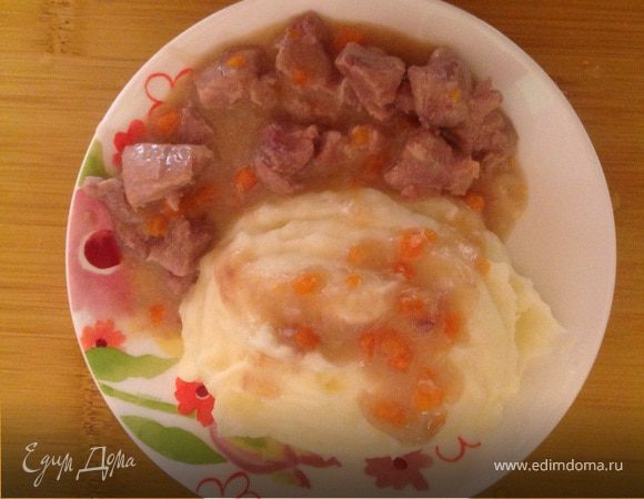 Гуляш из говядины с подливой Гуляш из говядины с подливой