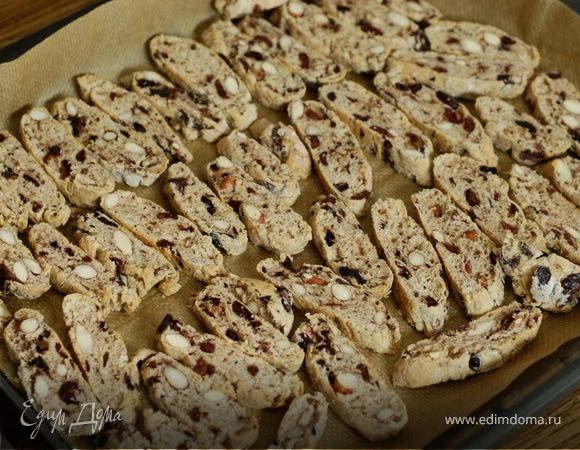 Бискотти с оливками и миндалем Бискотти с оливками и миндалем