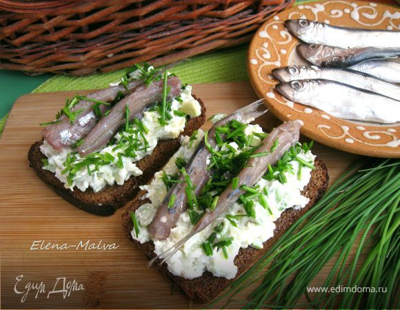 Брускетта «Гуакамоле с килькой на бородинском хлебе» Брускетта «Гуакамоле с килькой на бородинском хлебе»