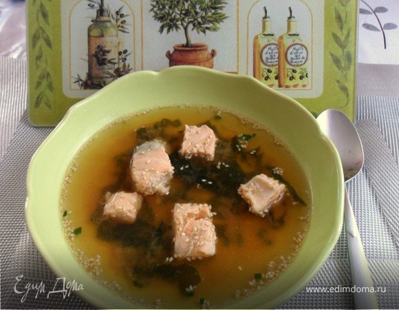 Суп с лососем в японском стиле