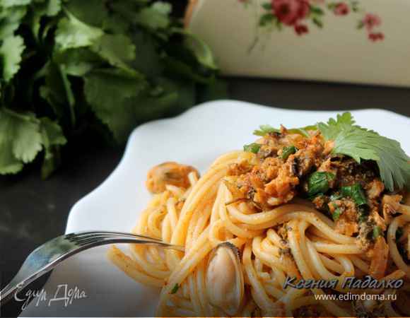 Спагетти с соусом из мидий Спагетти с соусом из мидий