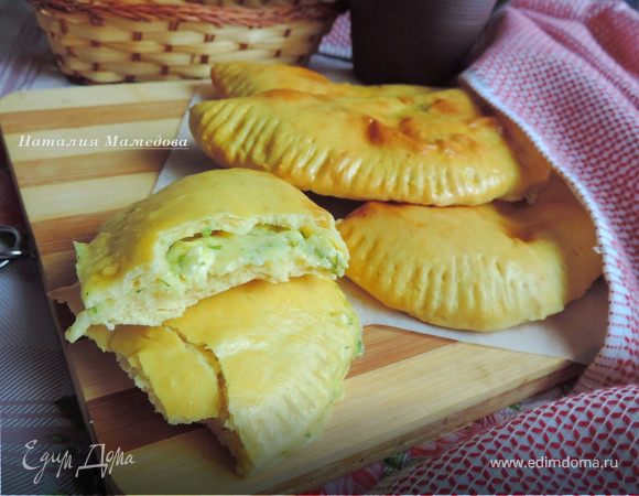 Духовые лепешки с сырно-творожной начинкой
