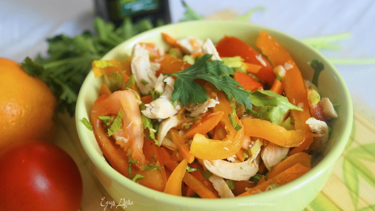 Салат из болгарского перца и помидоров