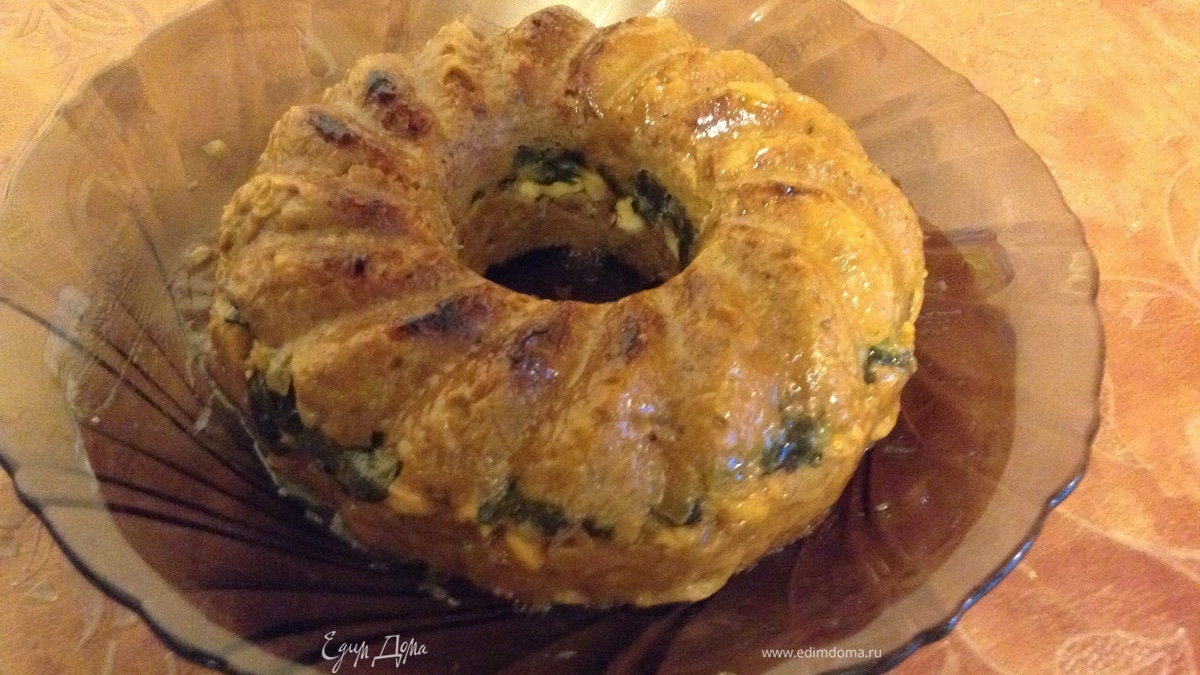 Мясное кольцо со шпинатом