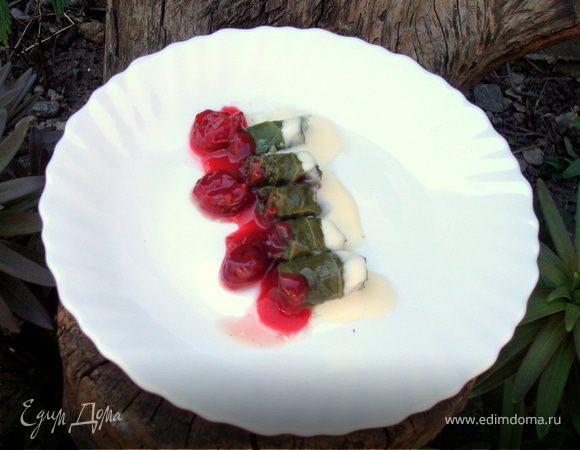 Мини-голубцы с вино-вишневым соусом Мини-голубцы с вино-вишневым соусом