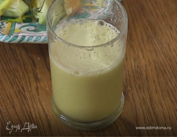 Яблочный сок с имбирем и сельдереем