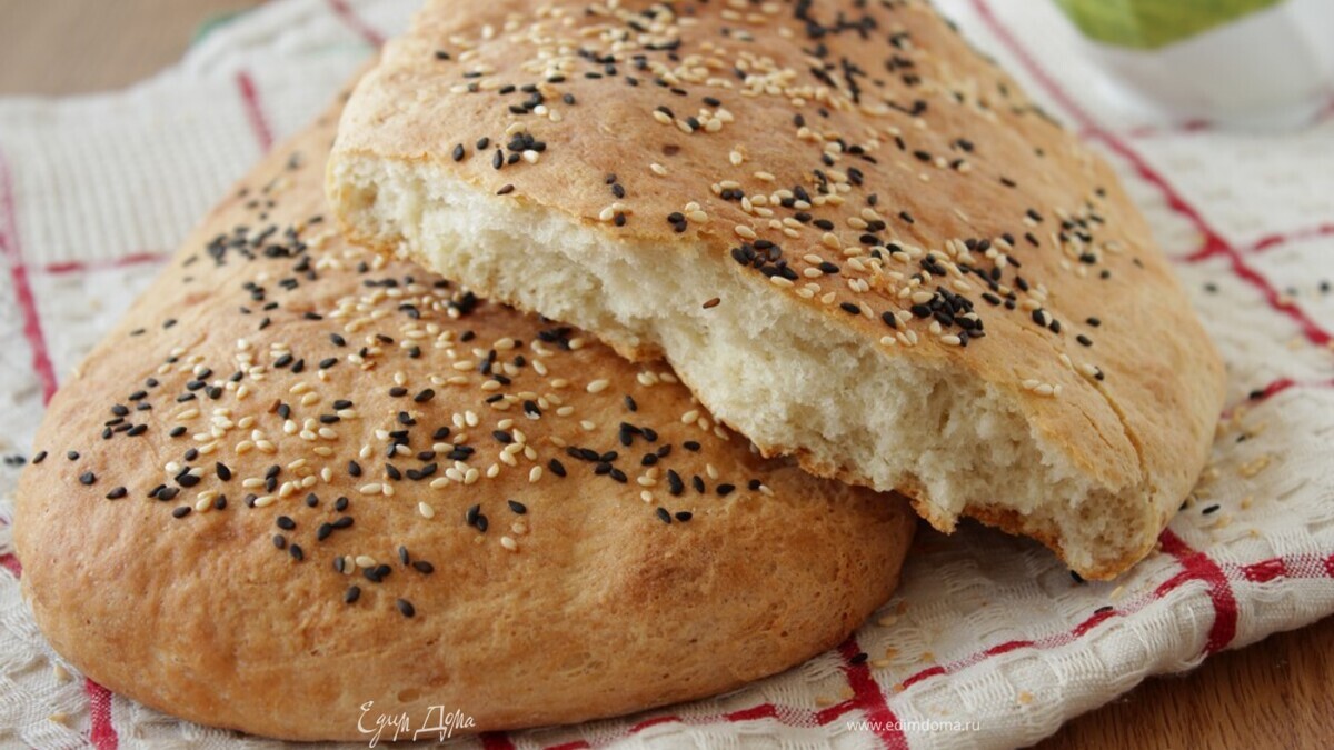 Лепешка с кунжутом